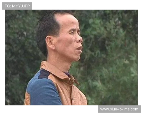 足球明星因失误被判刑入狱揭示运动员生活背后的艰辛与挑战