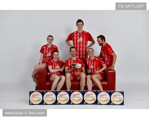 成都羽毛球队在洲际杯中的默契配合与战术分析